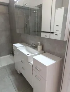 Huoneisto Vuokrattavana Lebeau  Bruxelle  BE