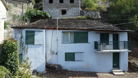 Talo Myynnissä 45500 Ioannina GR