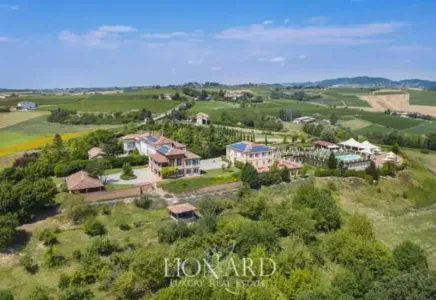 Muu Myynnissä 15049 Vignale Monferrato IT