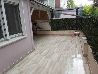 Kaupallinen kiinteistö Myynnissä 11077 Sumatovacka Vracar Beograd stan sa stanarima RS